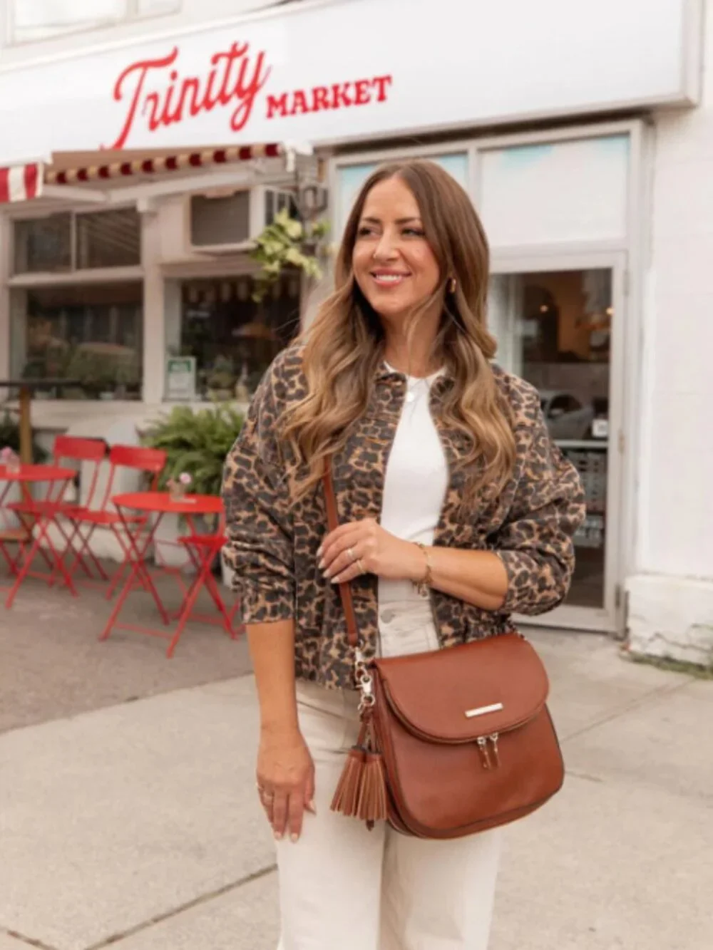 Poppy & Peonies Downtown Crossbody – Chestnut - Picture 2 of 14